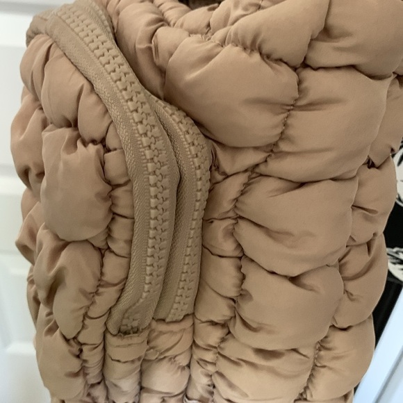 SIMPLY SOUTHERN Tan Quilted Crossbody Bottle/Tumbler Bag with Patterned … - Picture 3 of 6